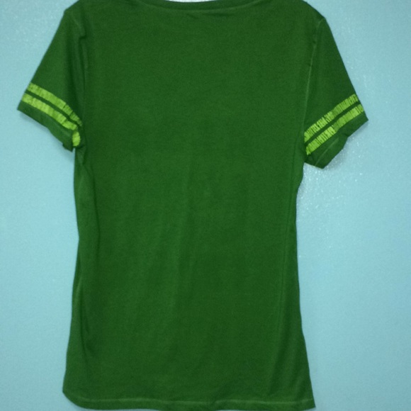 Kiss Me I’m Irish T-shirt - Picture 3 of 3